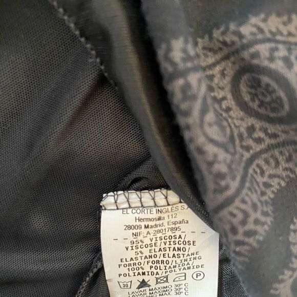 Black & Grey Paisley Soft Flowy Cap Sleeve Dress - Picture 9 of 10